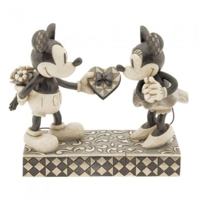 Disney Traditions Real Sweetheart Mickey and Minnie Mouse 15cm Figurine