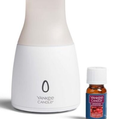 NEW Ultrasonic Aroma Diffuser Starter Kit - Black Cherry - Yankee Candle