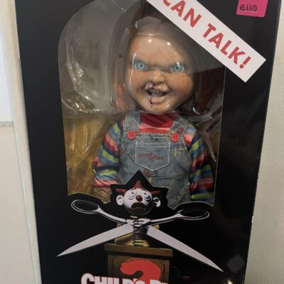Child's Play Chucky Doll 15" Talking Figure by Mezco