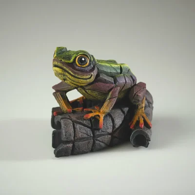 African Green Rainbow Tree Frog - Edge Sculptures by Matt Buckley 10cm
